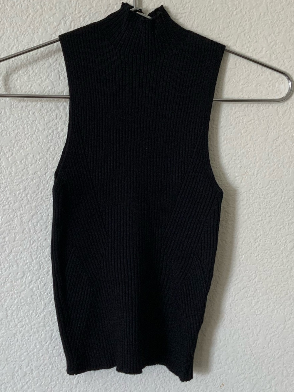 Petal & Pup Black Sleeveless Mock Neck Ribbed Tank XS